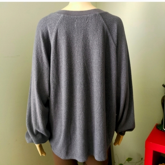 Urban Outfitters sweater Small Gray V Neck Long Sleeves Knit  Oversized - Picture 6 of 13